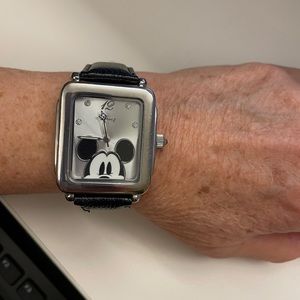 Mickey Mouse watch brand new battery.
